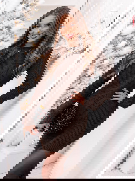 Czekoladowa swetrowa... 2