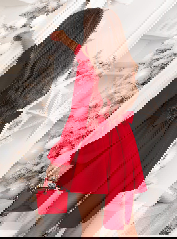 Malinowa rozkloszowana sukienka z...