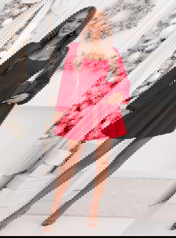 Malinowa rozkloszowana sukienka z...