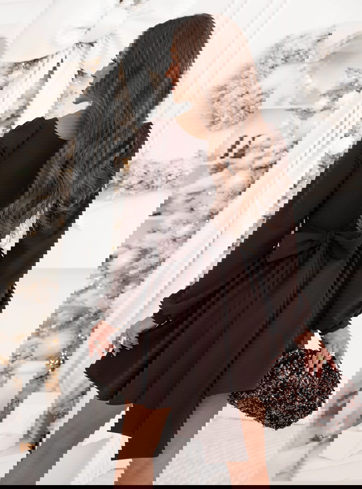 Czekoladowa rozkloszowana sukienka z...