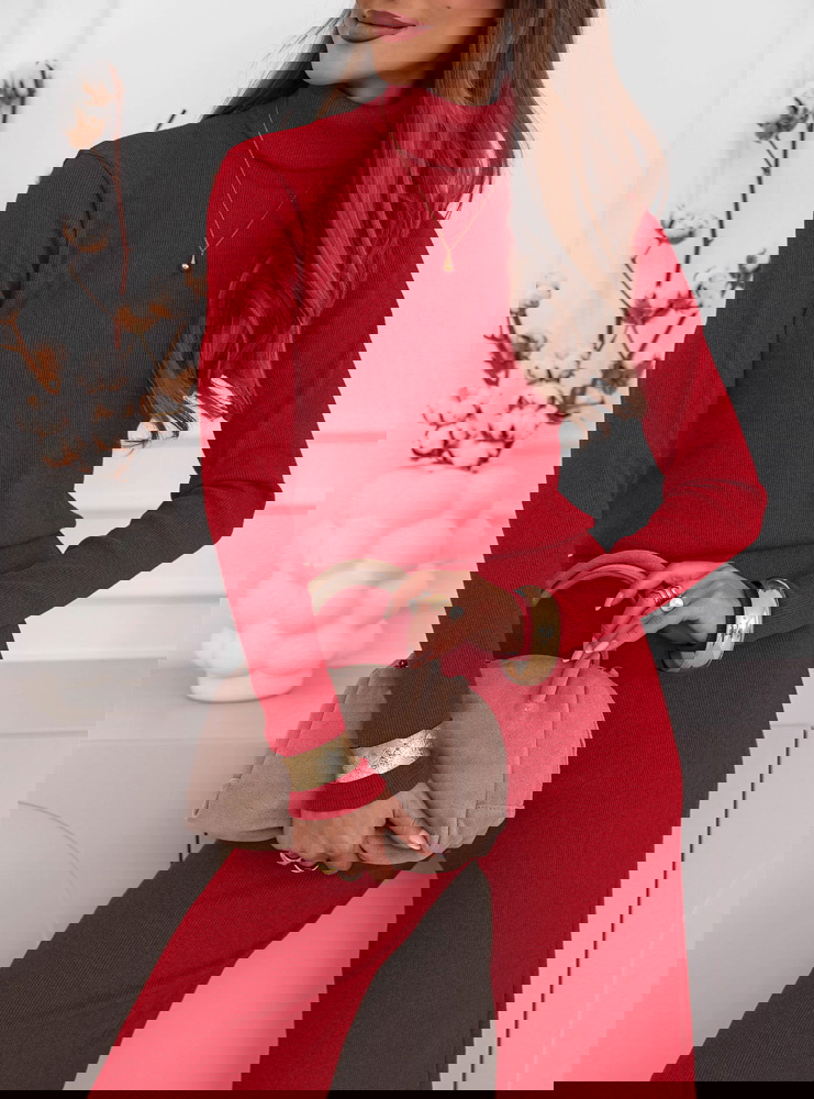 Malinowy komplet bluzka z golfem i...