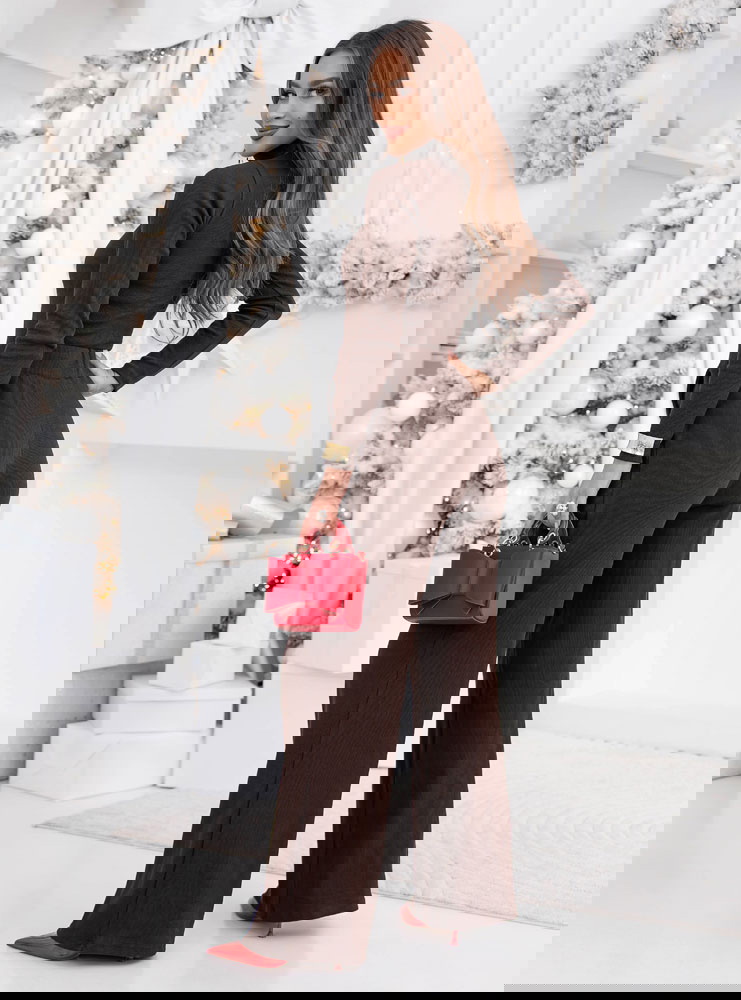 Czekoladowy prążkowany komplet bluzka...