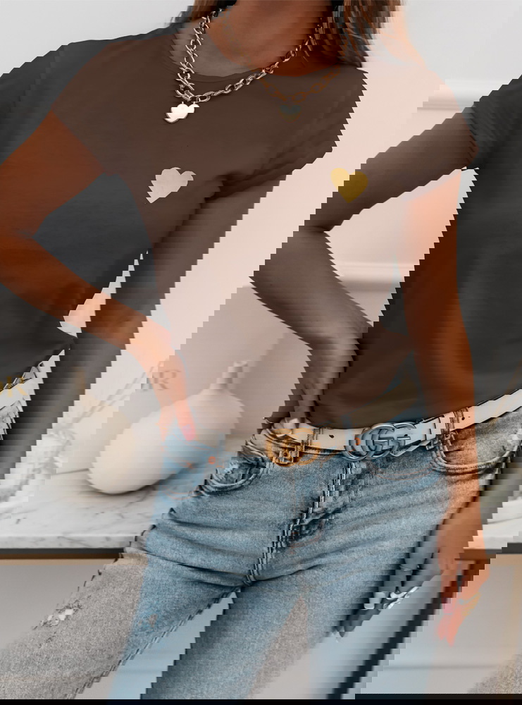 Czekoladowa koszulka na krótki rękaw...