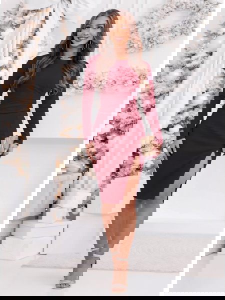 Bordowa dopasowana sukienka... 2