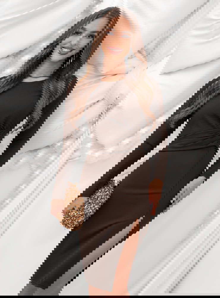 Czekoladowa dopasowana sukienka na...