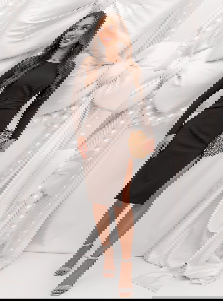 Czekoladowa dopasowana sukienka na...