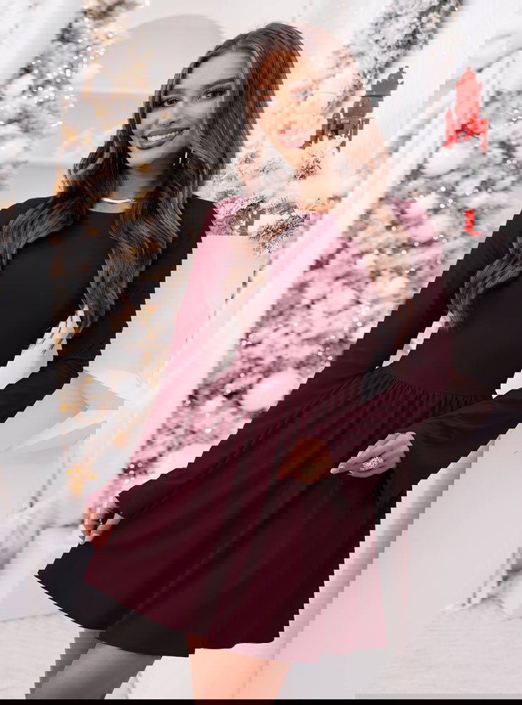 Bordowa rozkloszowana świąteczna...