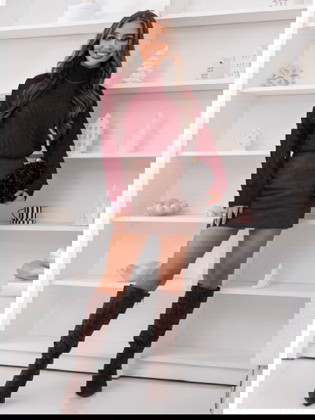 Bordowy sweter z półgolfem... 2