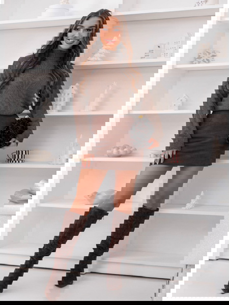 Czekoladowy sweter z... 2