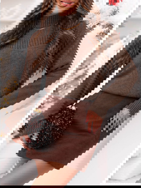 Czekoladowy sweter z...