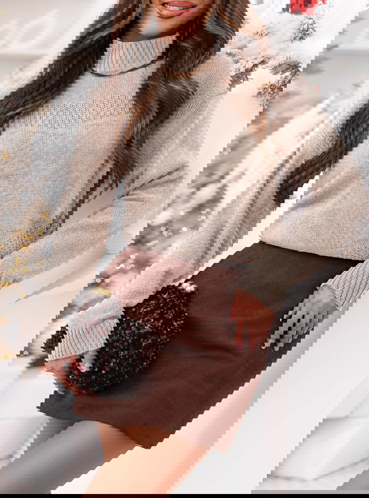 Beżowy sweter z półgolfem Philicia