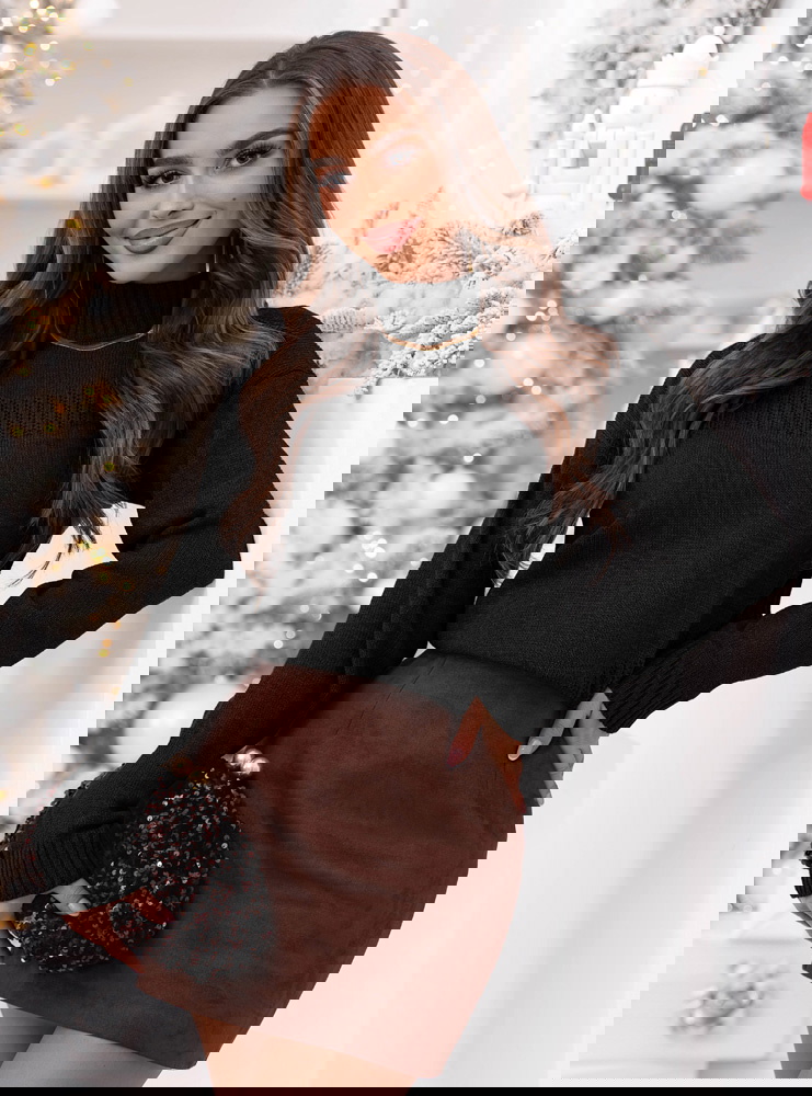 Czarny sweter z półgolfem Philicia