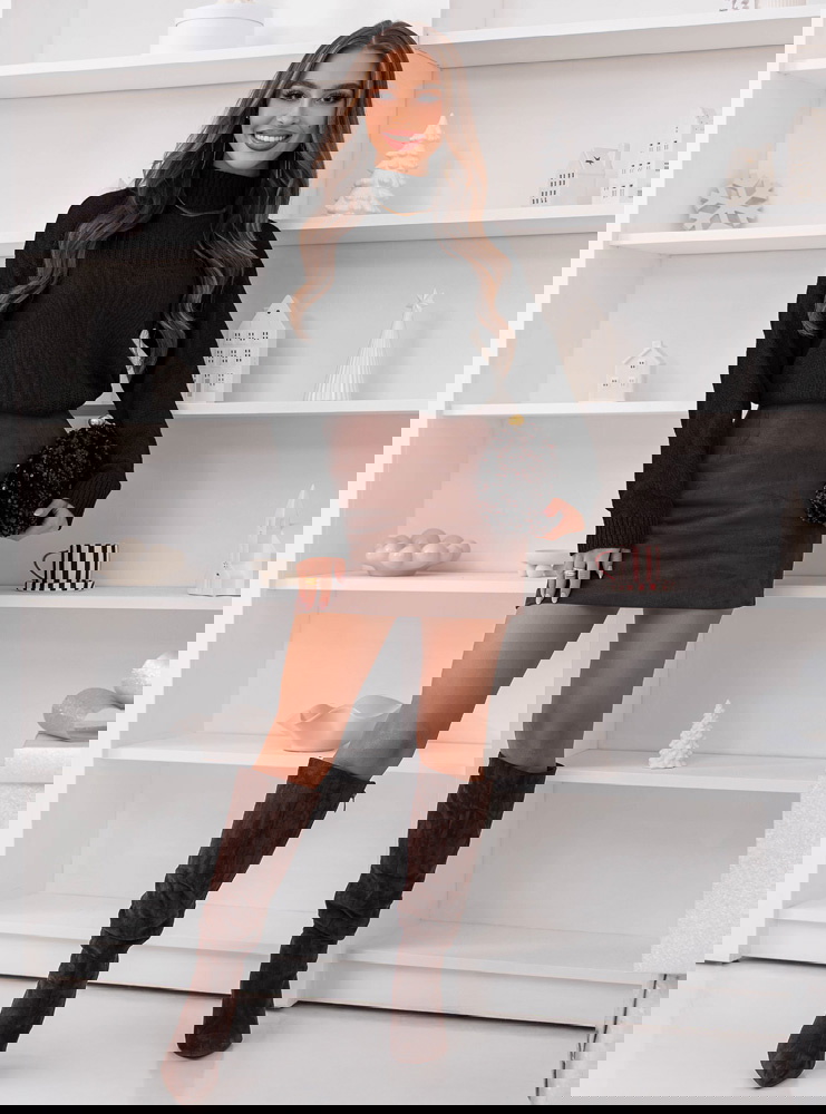 Czarny sweter z półgolfem Philicia