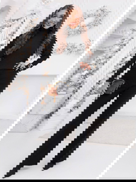 Czarny sweter z golfem Fembie 2