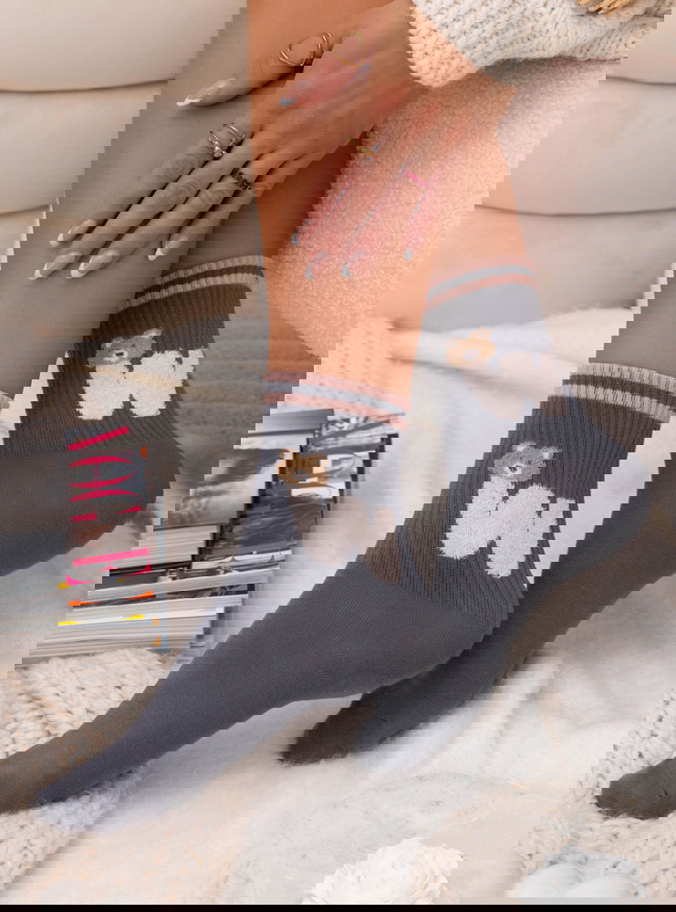 Grafitowe skarpetki z ozdobnym...