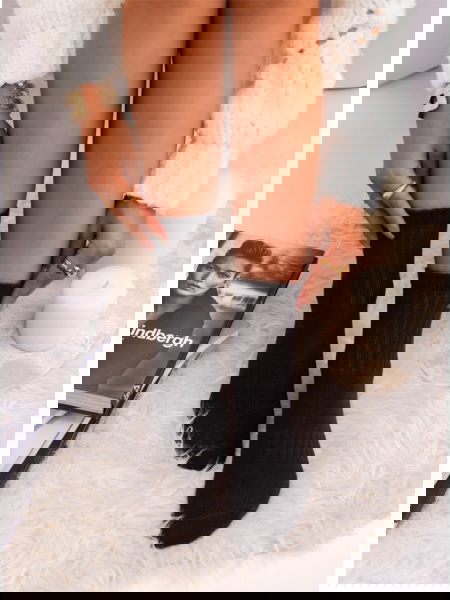 Czarne damskie skarpetki... 2