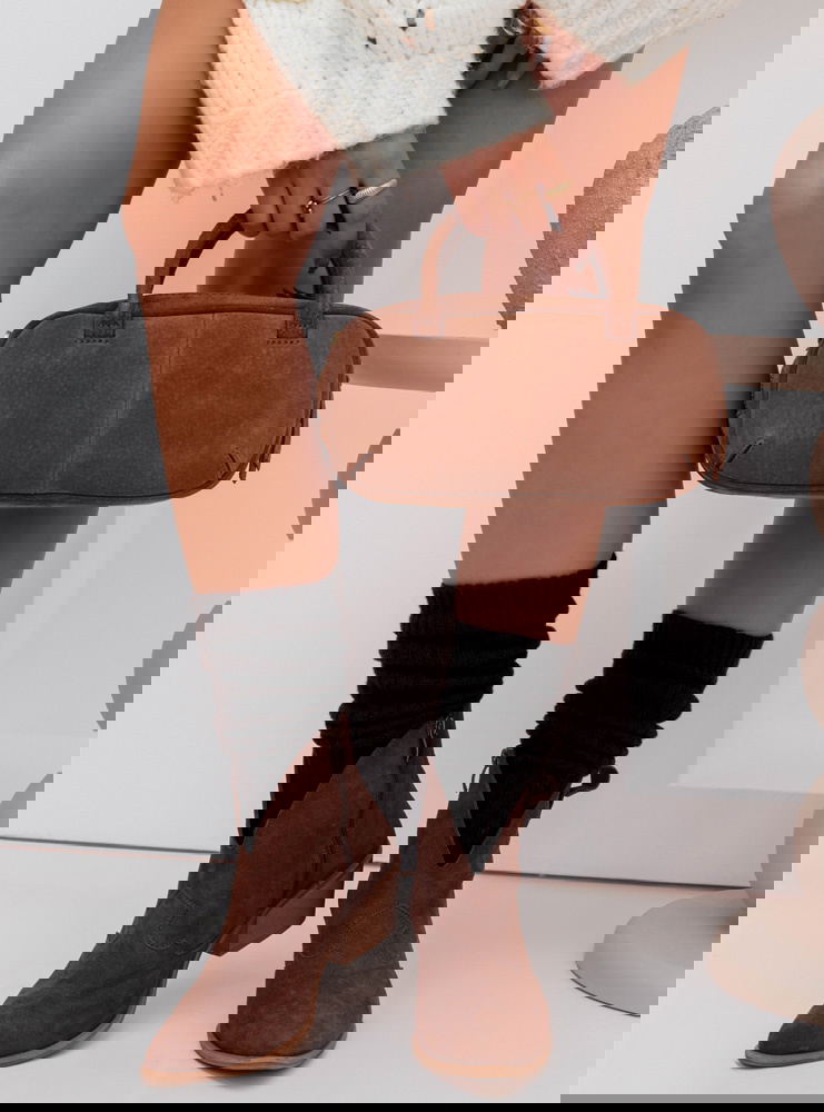 Czarne podkolanówki prążkowane Russanna