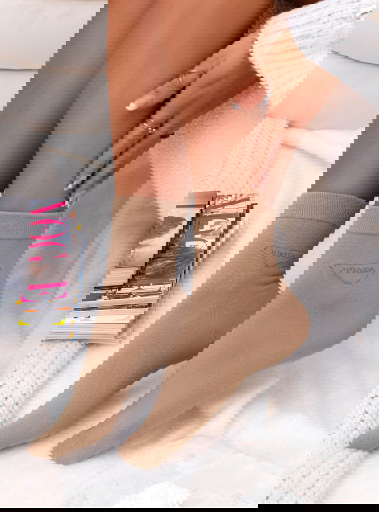 Skarpetki z ozdobnym napisem Liekess...