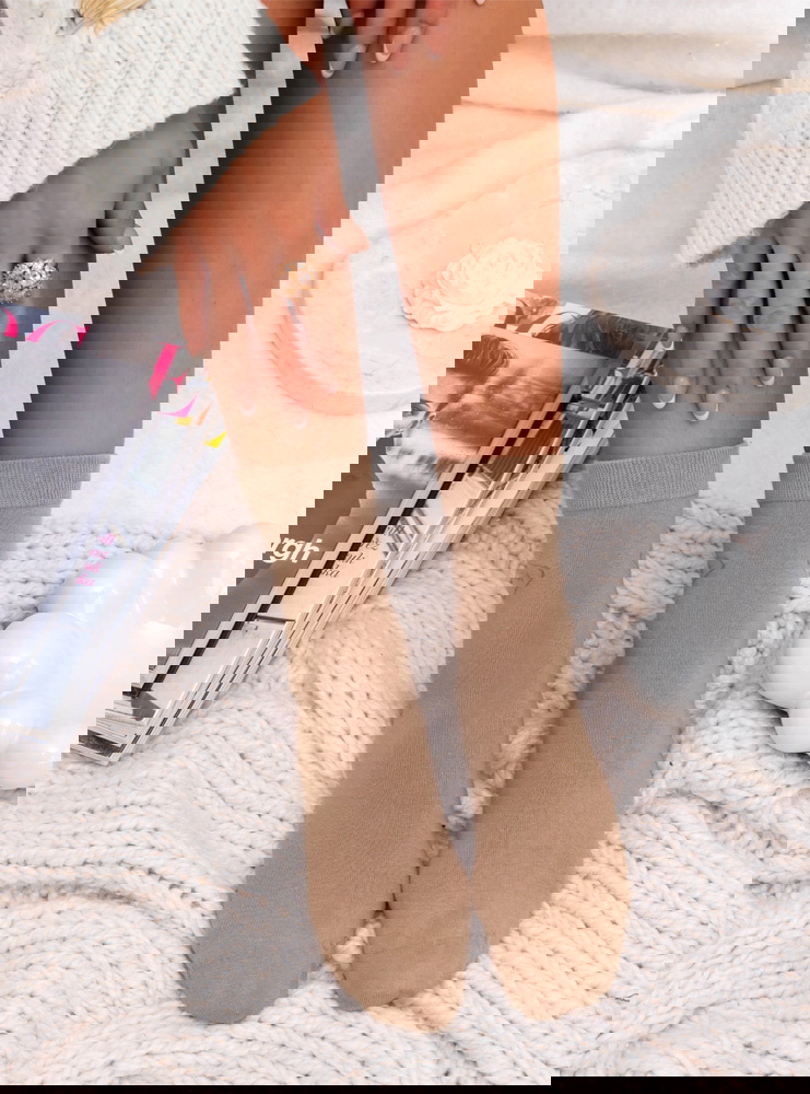 Skarpetki z ozdobnym napisem Liekess...