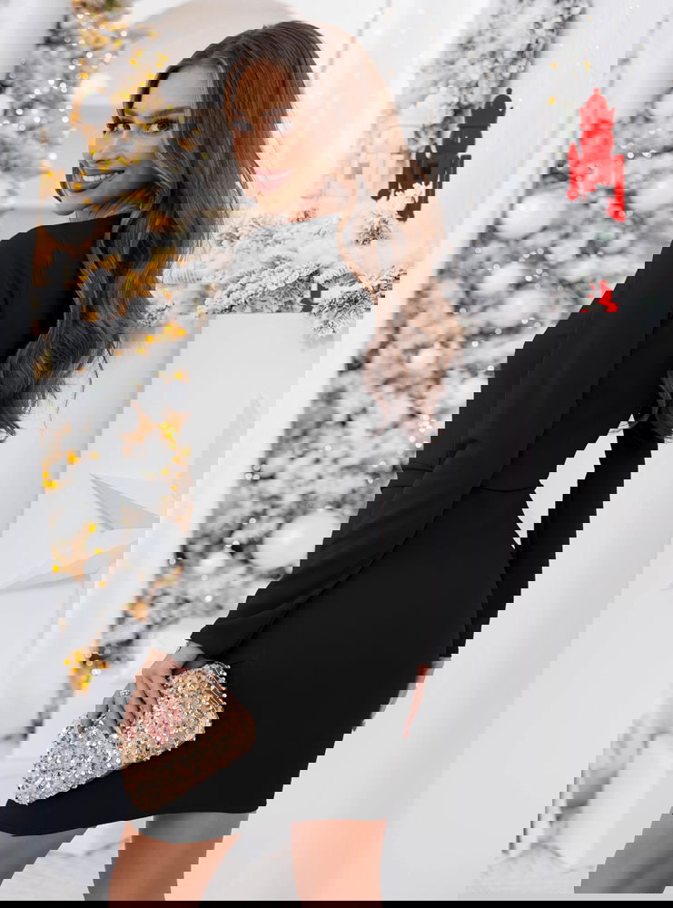 Czarna dopasowana sukienka świąteczna...