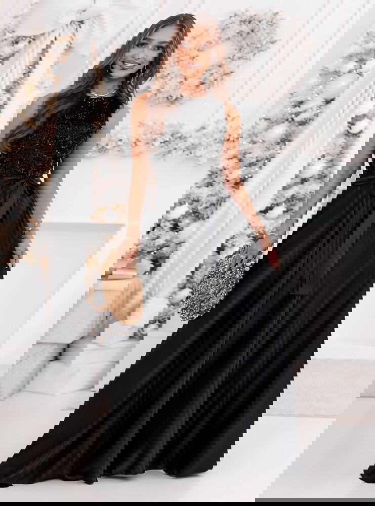 Czarna długa satynowa sukienka na...