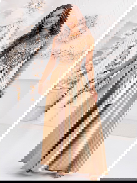 Złota długa satynowa...