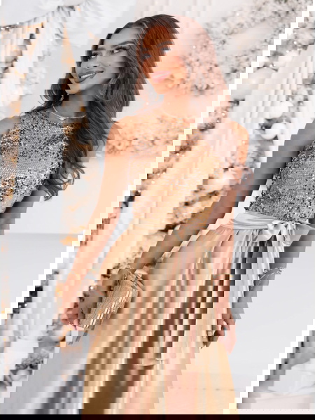 Złota długa satynowa... 2