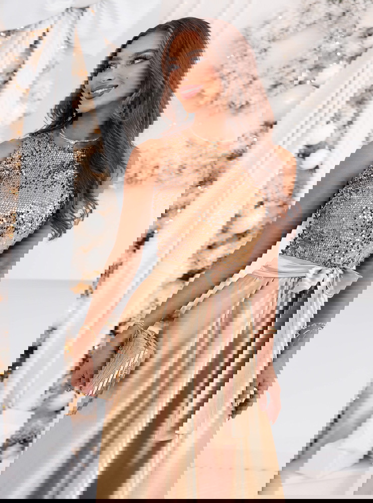 Złota długa satynowa sukienka na...