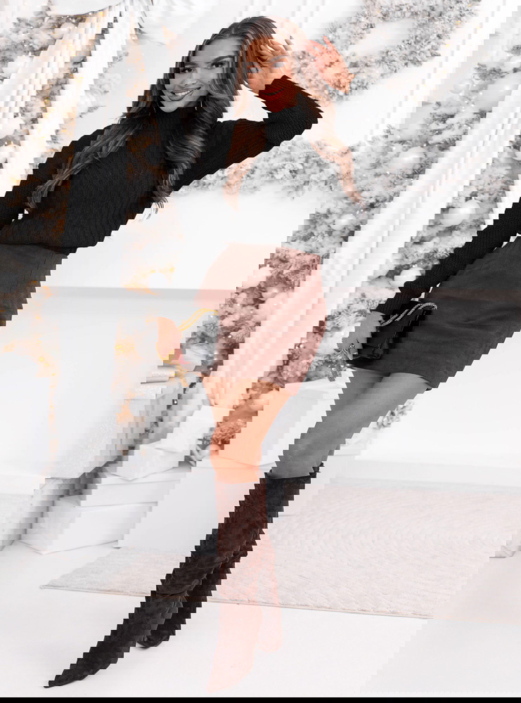 Czarny sweter z golfem Kennalyn