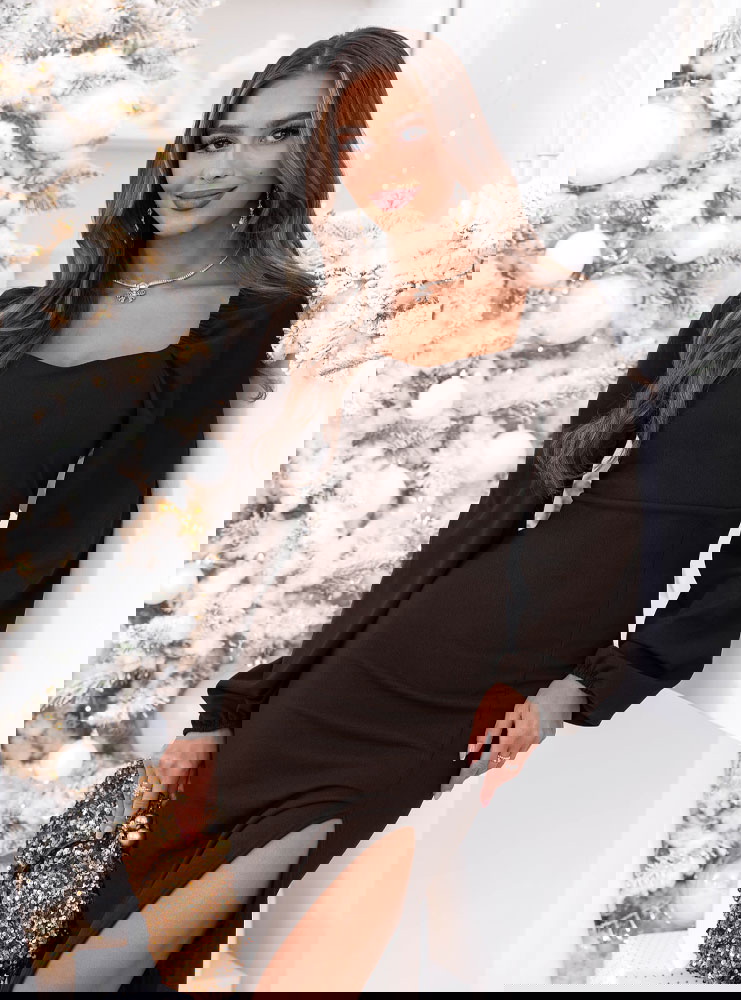 Czekoladowa sukienka świąteczna z...