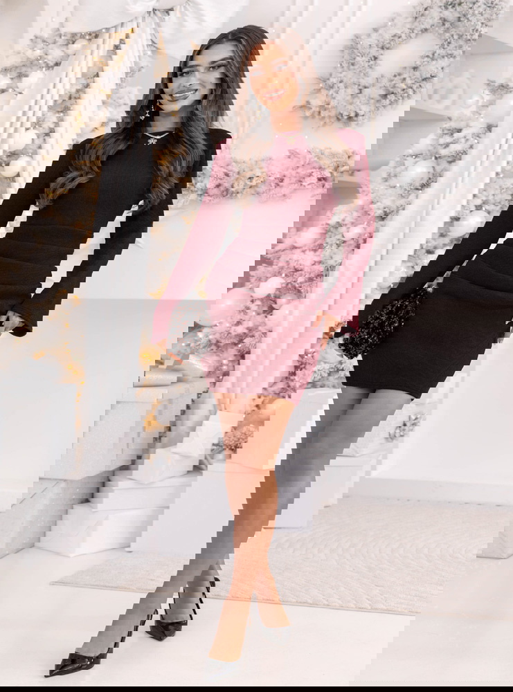 Bordowa prążkowana sukienka mini na...