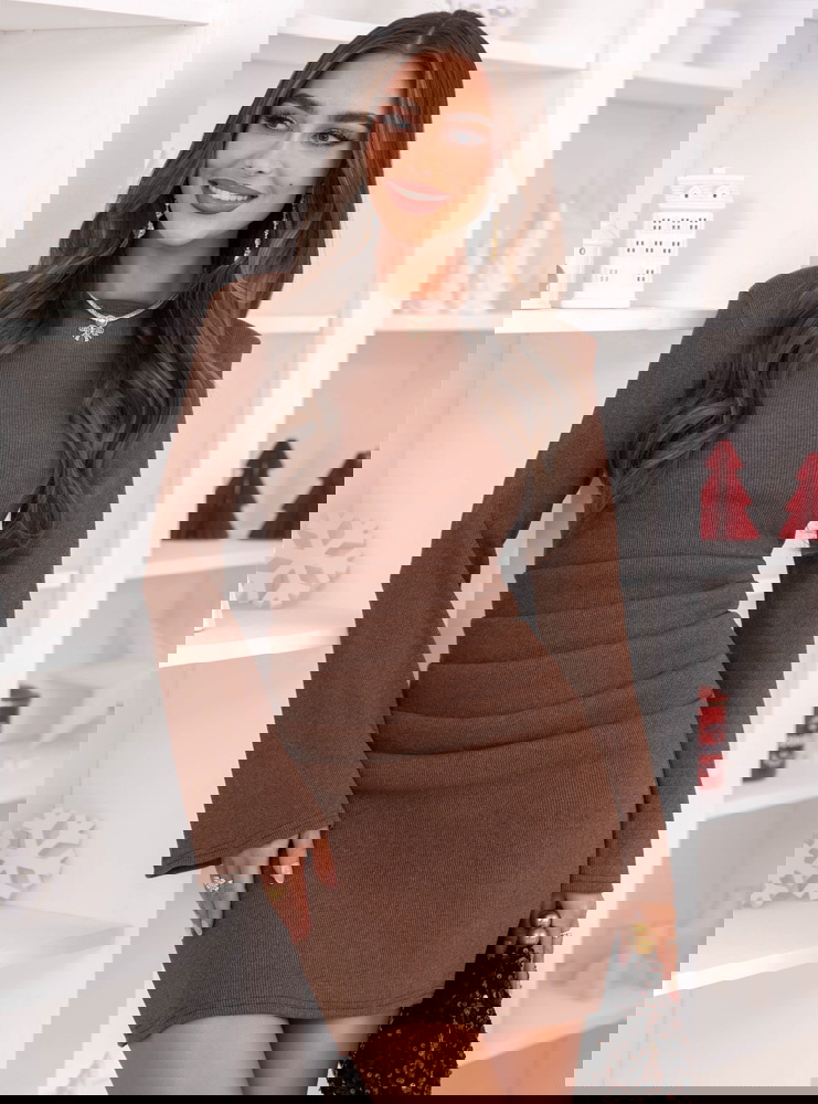 Prążkowana sukienka mini na święta...