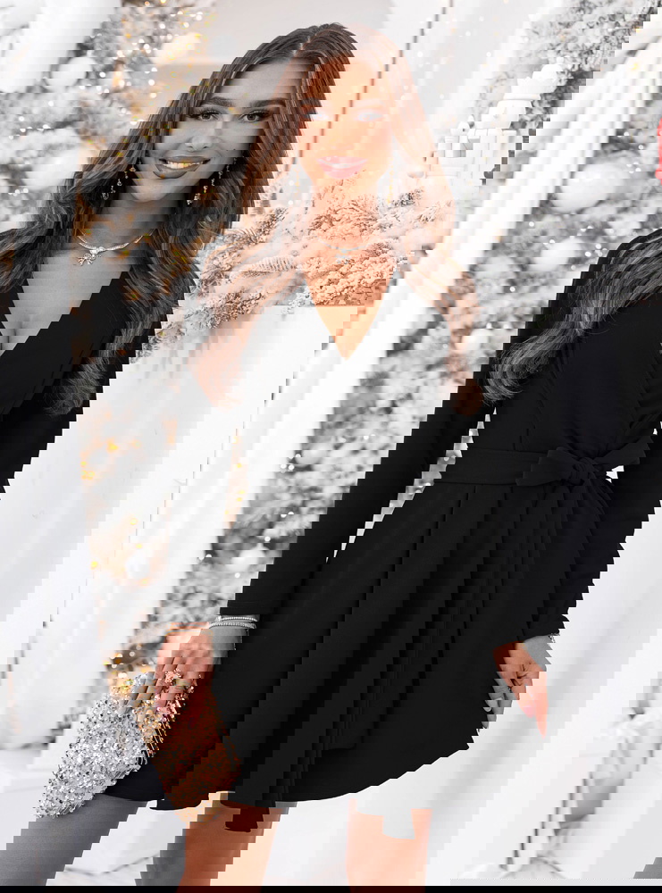 Czarna sukienka na święta z...