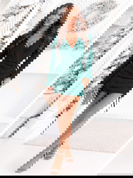 Satynowa sukienka na święta... 2