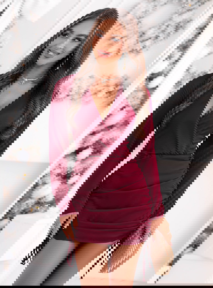 Bordowa satynowa sukienka na święta...