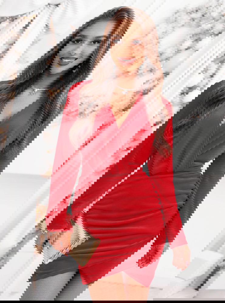 Malinowa welurowa sukienka z...