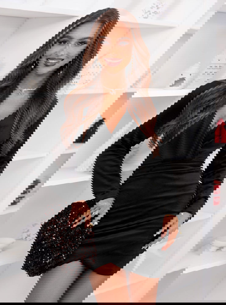 Czarna welurowa sukienka z...