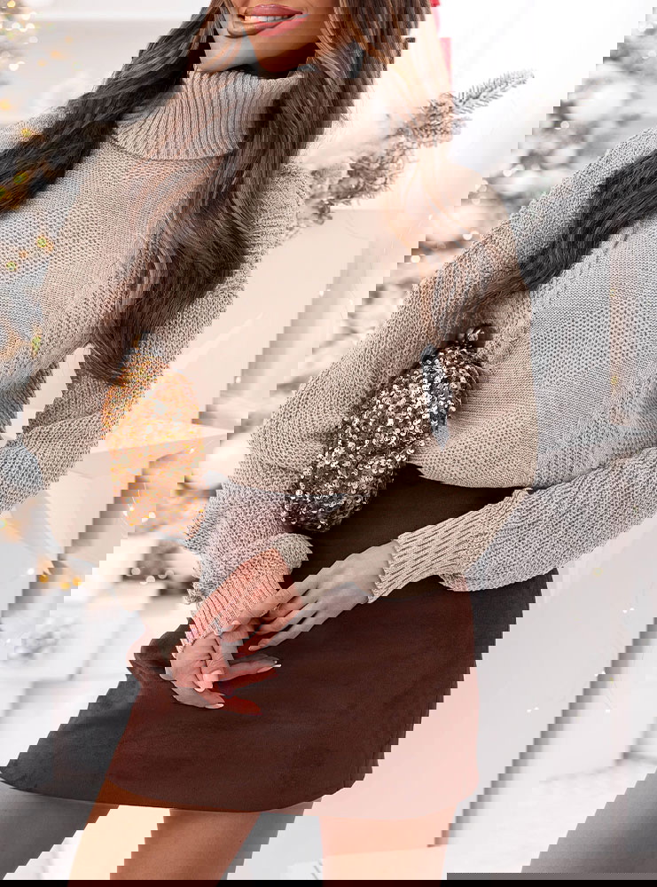 Beżowy sweter z golfem Evilou