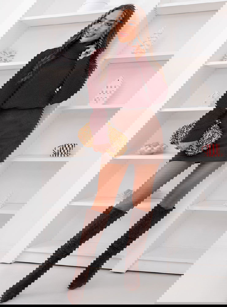 Bordowy sweter z golfem Evilou