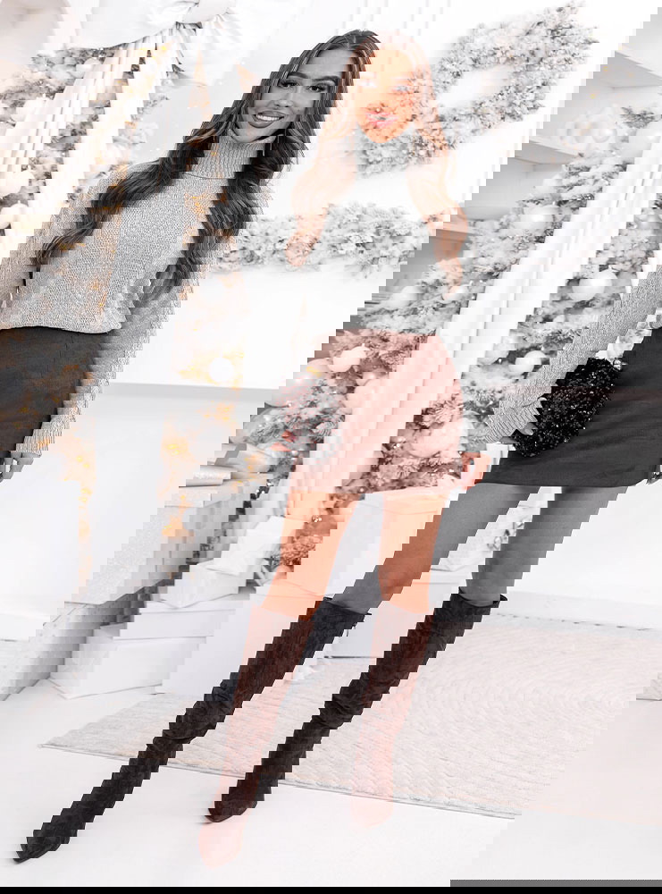 Szary długi sweter z golfem Mirate