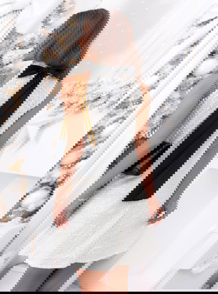 Biała cekinowa sukienka na święta z...