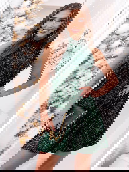 Cekinowa sukienka na święta...