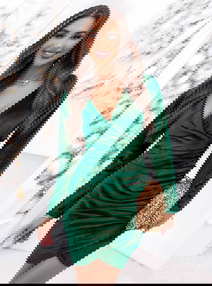 Welurowa świąteczna sukienka z...