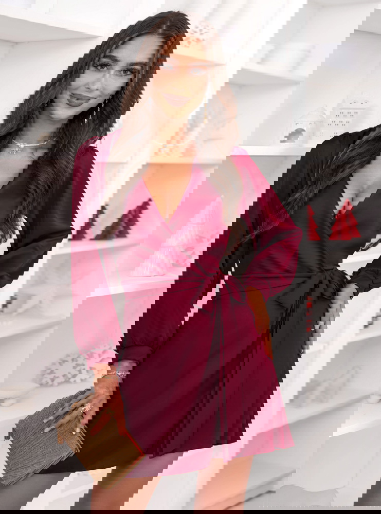 Bordowa satynowa świąteczna sukienka...