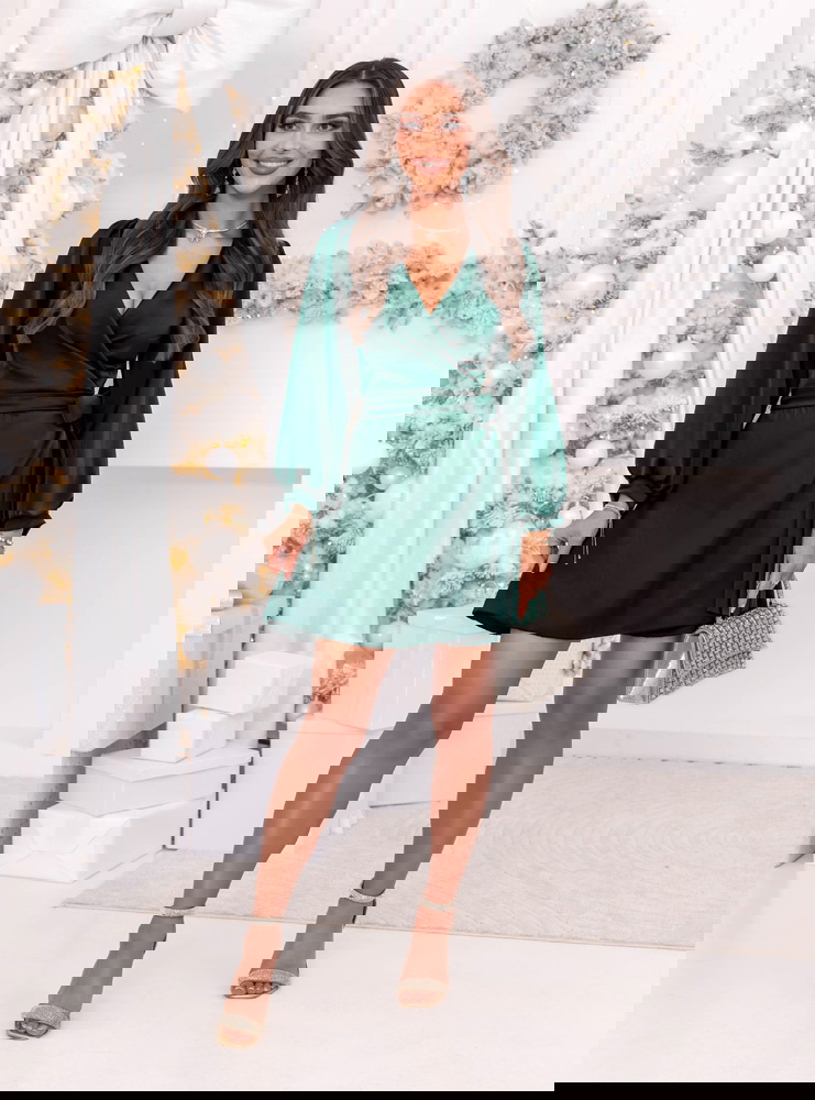 Satynowa świąteczna sukienka...