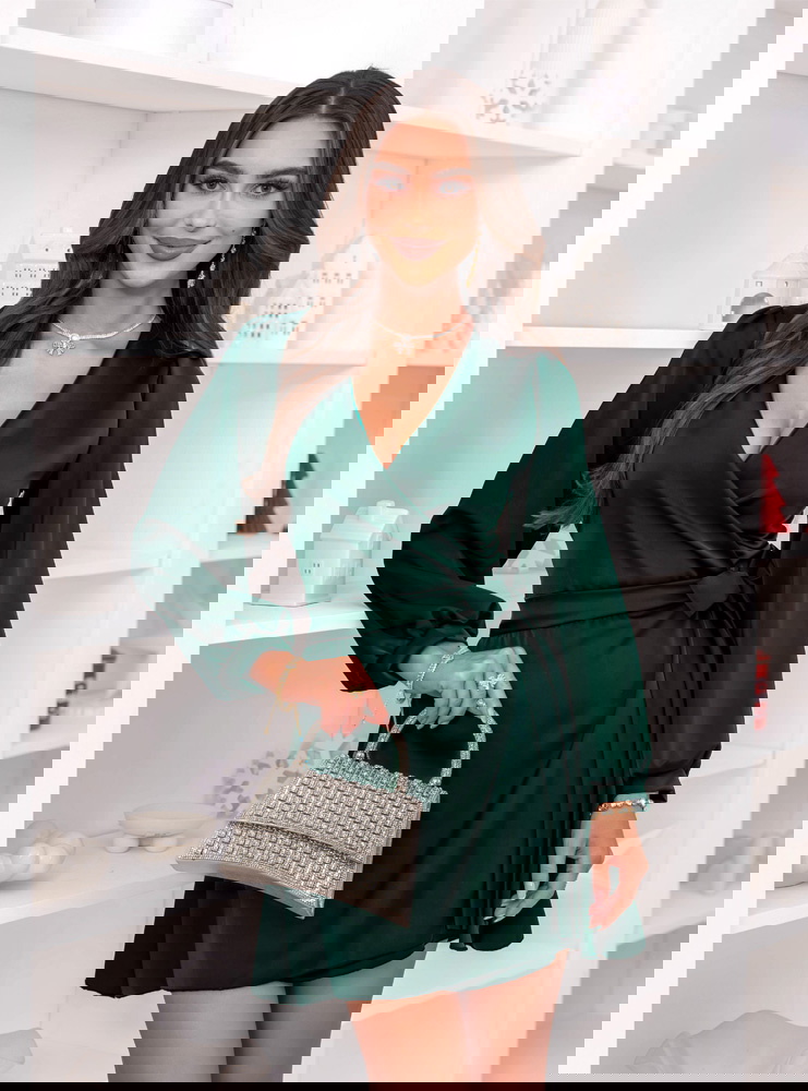 Satynowa świąteczna sukienka...