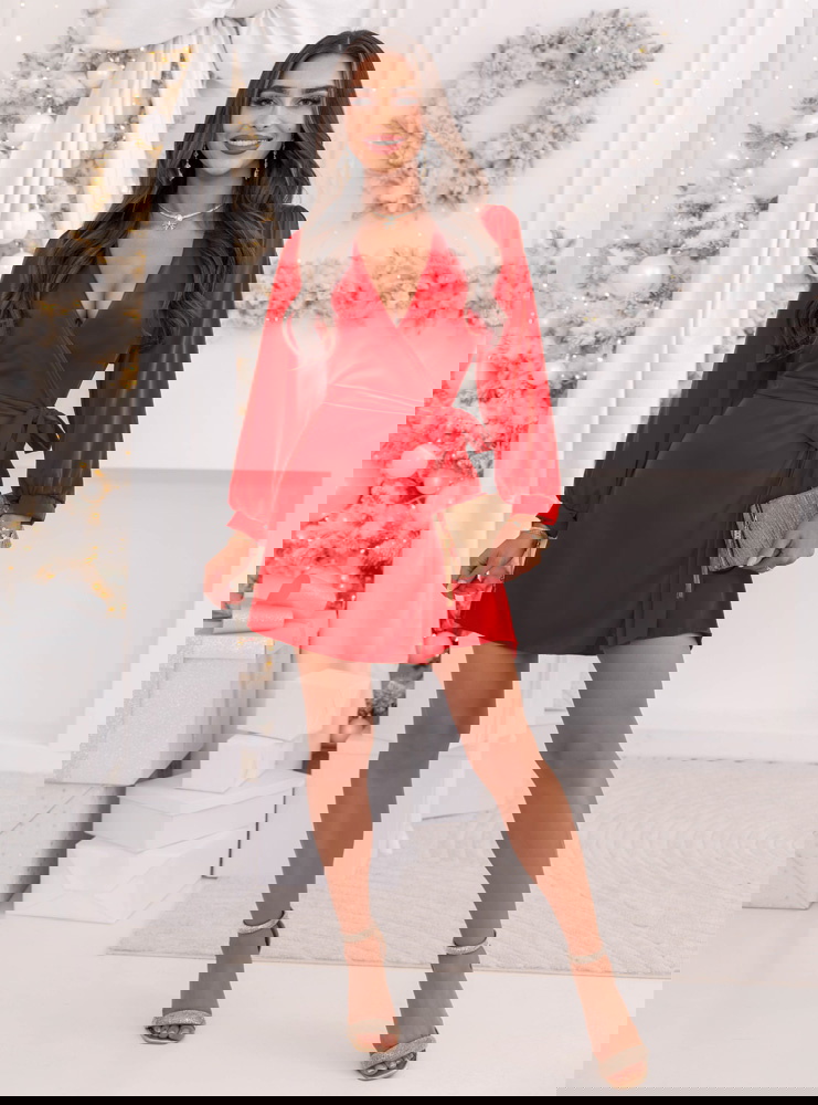 Malinowa satynowa świąteczna sukienka...