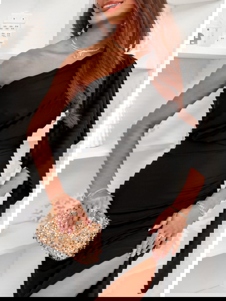 Czarna świąteczna sukienka... 2