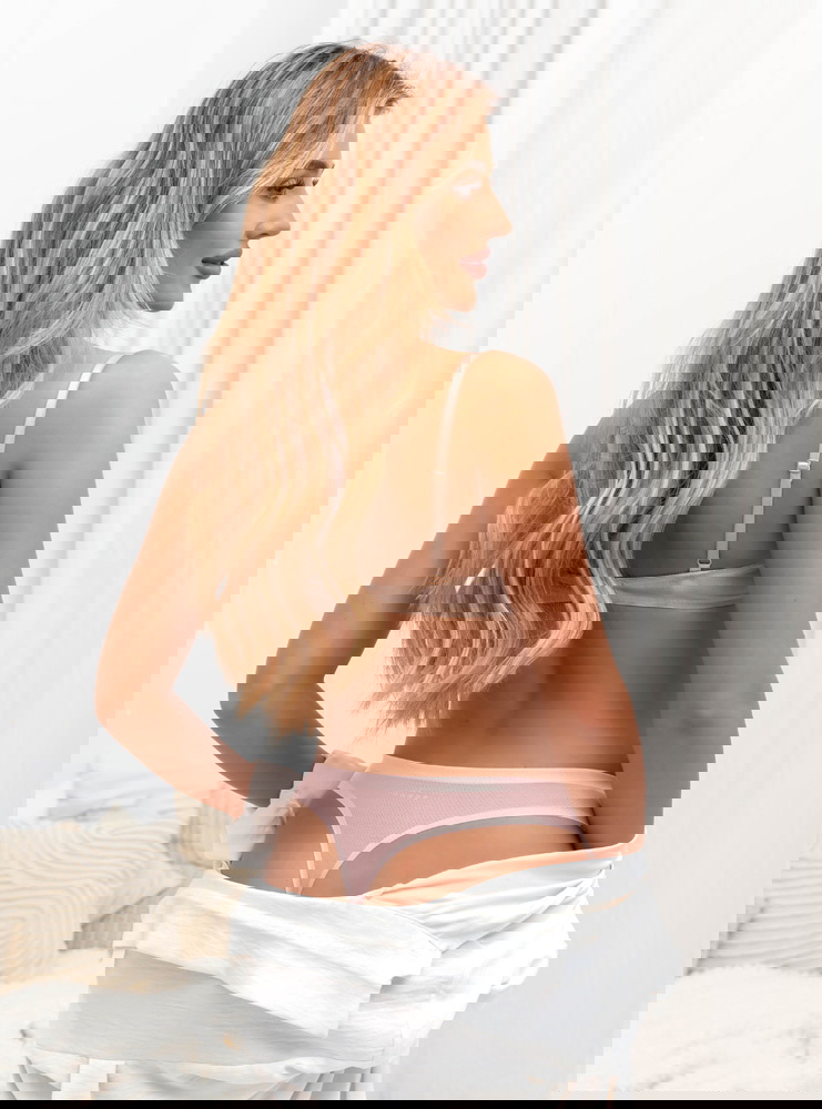 Bezszwowe majtki stringi Paulla -...