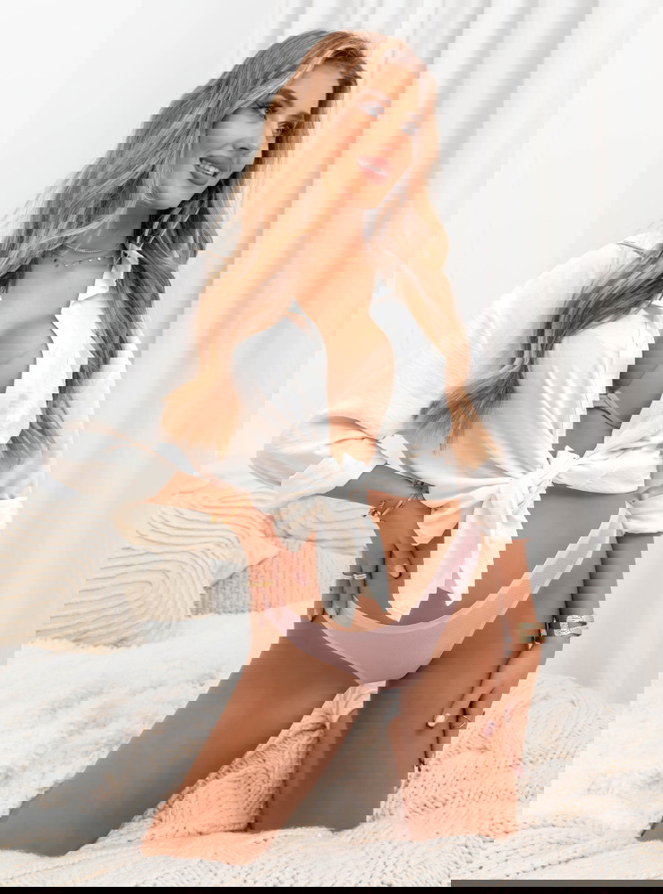 Bezszwowe majtki stringi Paulla -...